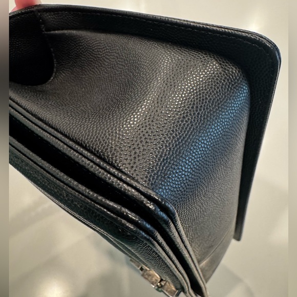 Chanel Boy Bag Old Medium Black Caviar - Picture 4 of 16